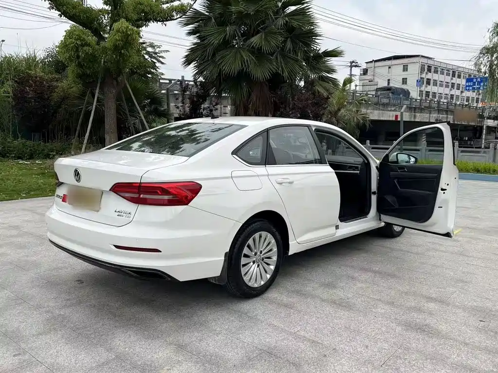 Lavida 280 TSI DSG Comfort CN-VI