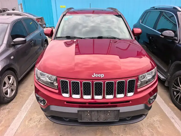 Jeep Compass (Import) 指南者(进口) 2014款 改款 2.4 L 四驱舒适版