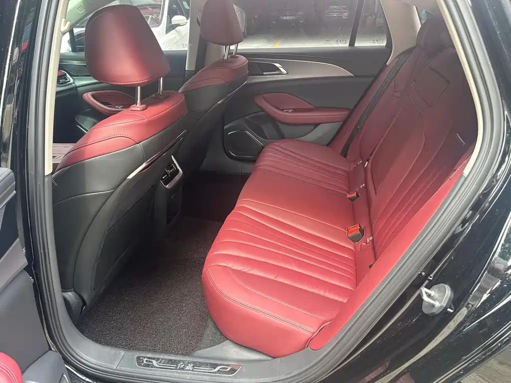 Hongqi H5 2.0 T Auto Connected Flagship