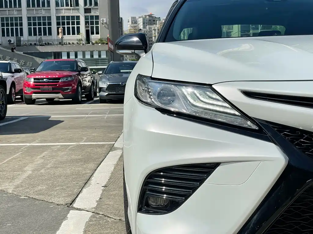 Camry 凯美瑞 2019款 改款 双擎 2.5 HS 锋尚版