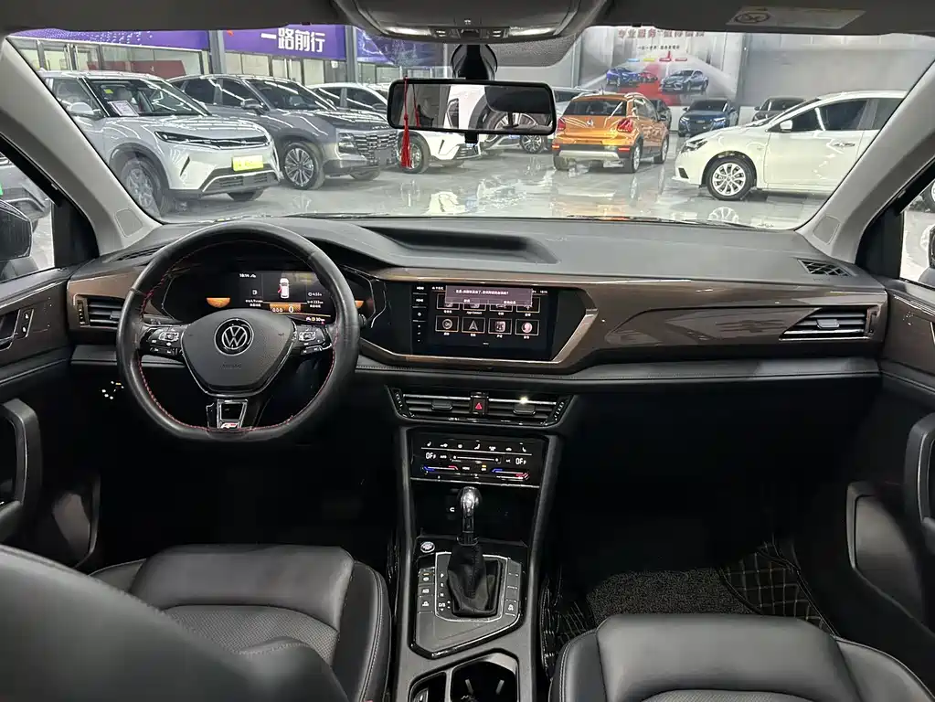 Tharu 280 TSI 2 WD Luxury