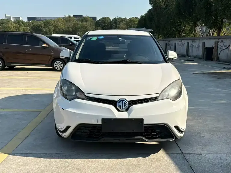 MG 3 1.5 L AMT Elite