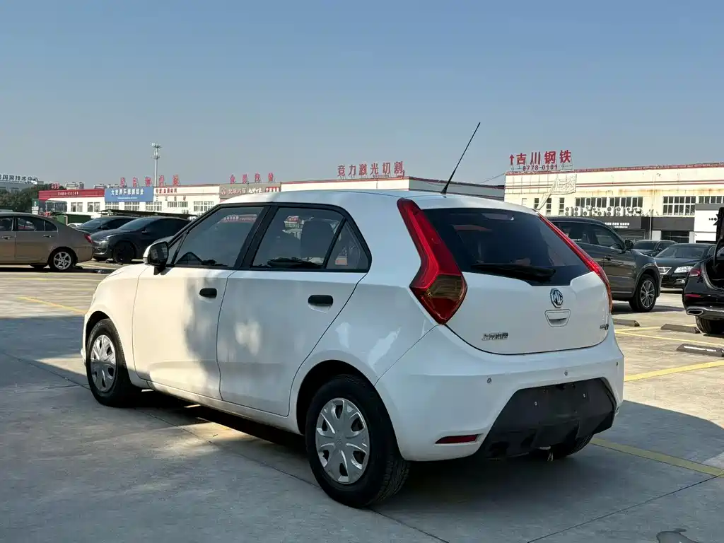 MG 3 1.5 L AMT Elite