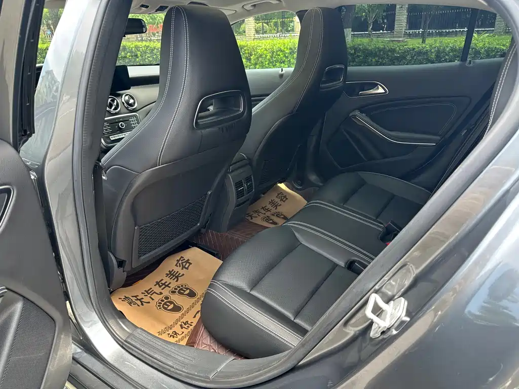 Mercedes-Benz GLA GLA 200 Fashion