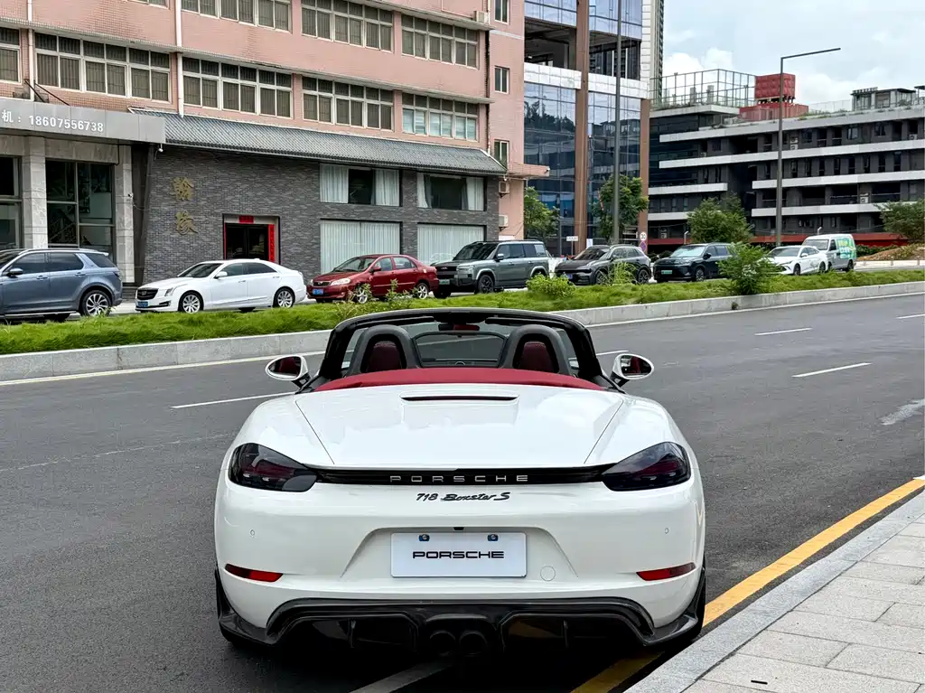 Porsche 718 Boxster 2.0 T