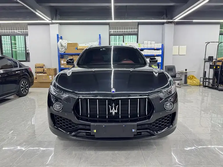 Maserati Levante 3.0 T Standard