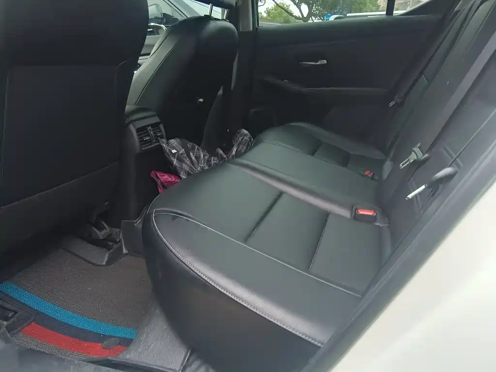 Sylphy 1.6 L XL CVT Joy