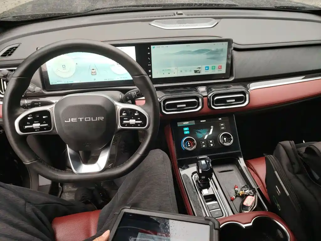 Jetour X70 PLUS 捷途X70 PLUS 2025款 1.5 T 至臻澎湃版 7座
