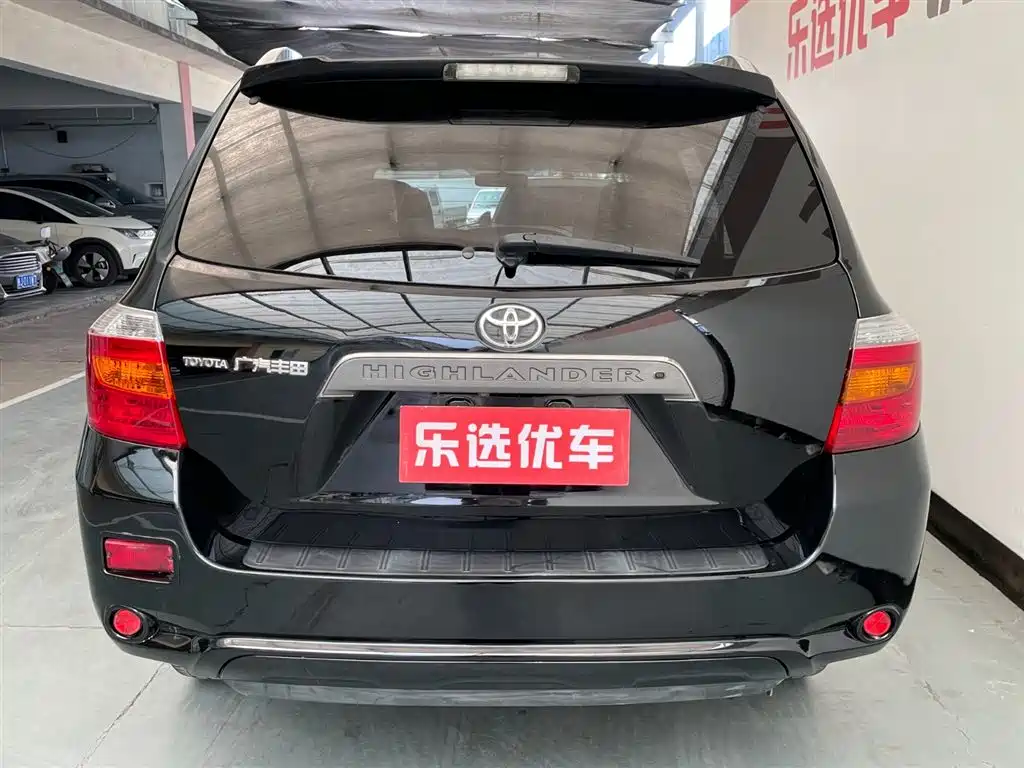 Highlander 2.7 L 2 WD 5-seat Sport