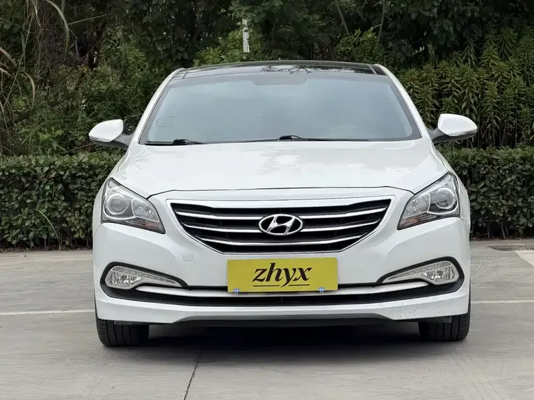 Hyundai Mistra 1.8 L Auto Distinguished DLX
