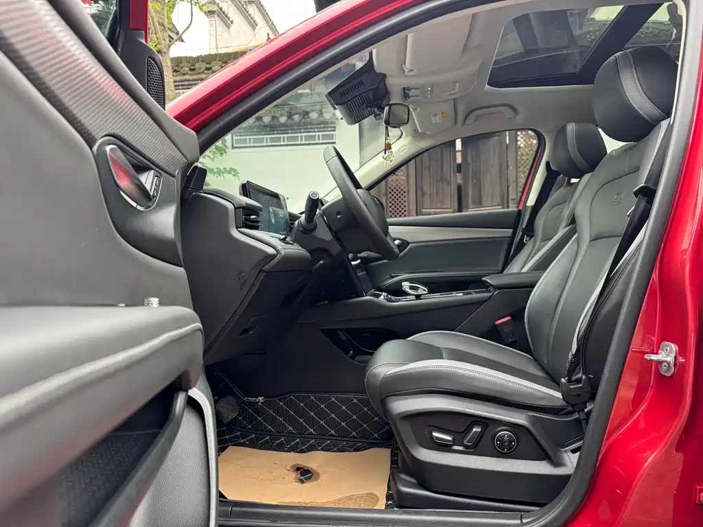 Qoros 7 观致7 2020款 1.8 T 巡航豪华型