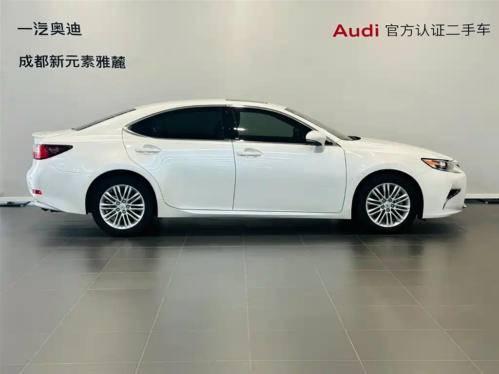 Lexus ES 200 Comfort