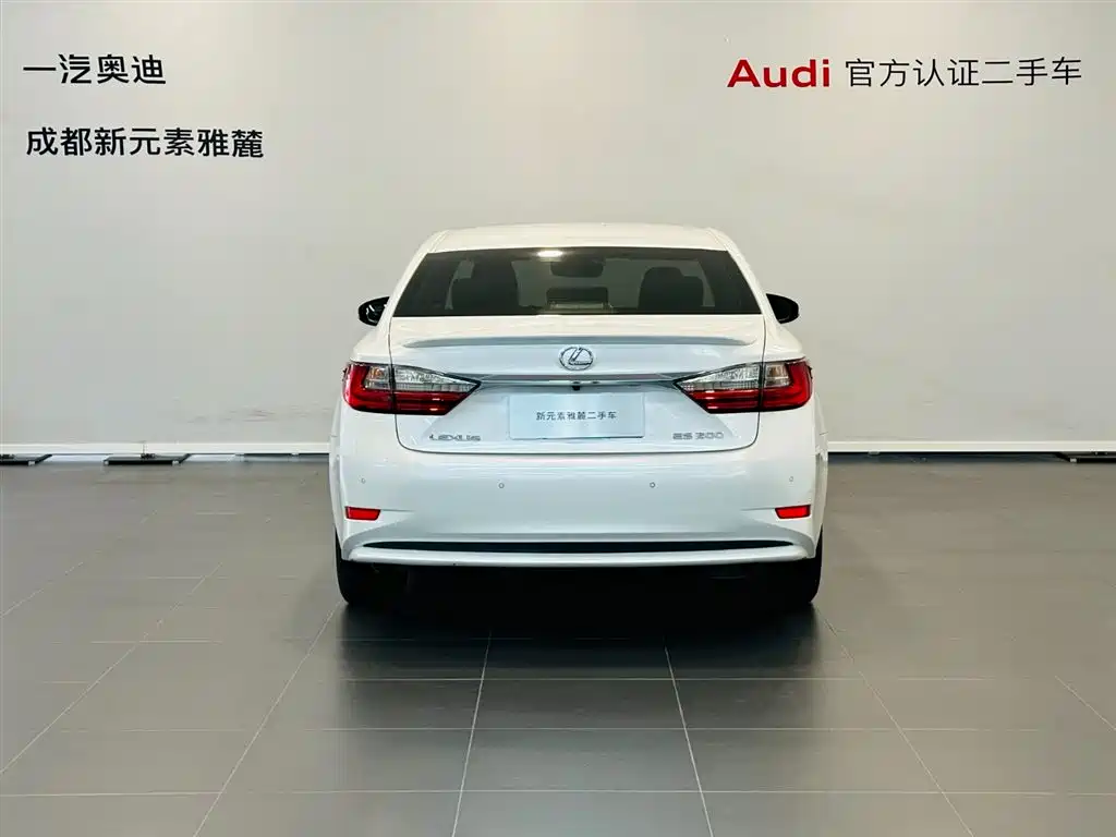 Lexus ES 200 Comfort