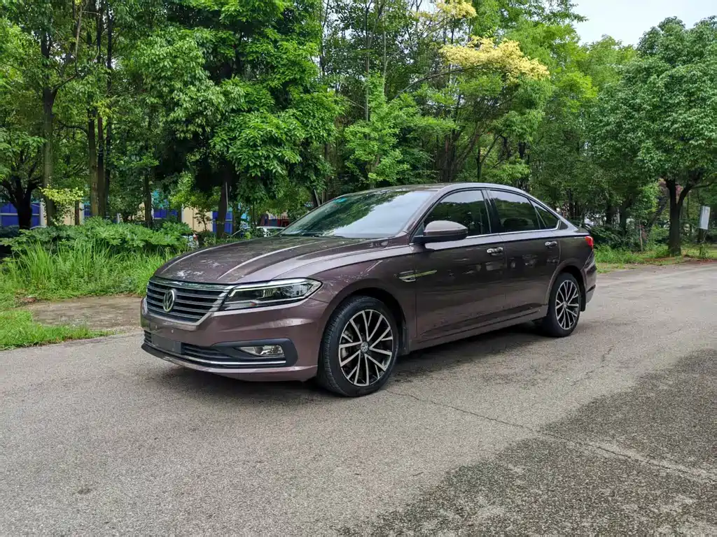 Lavida 280 TSI DSG Luxury CN-VI