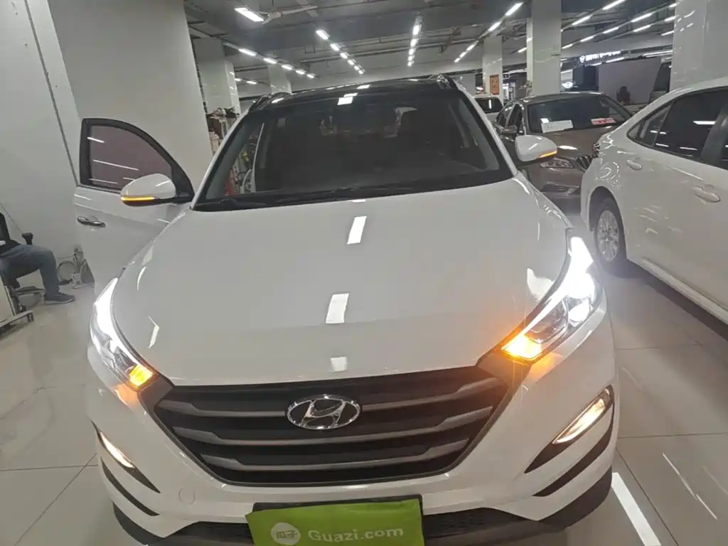Tucson 1.6 T DCT 2 WD Leading