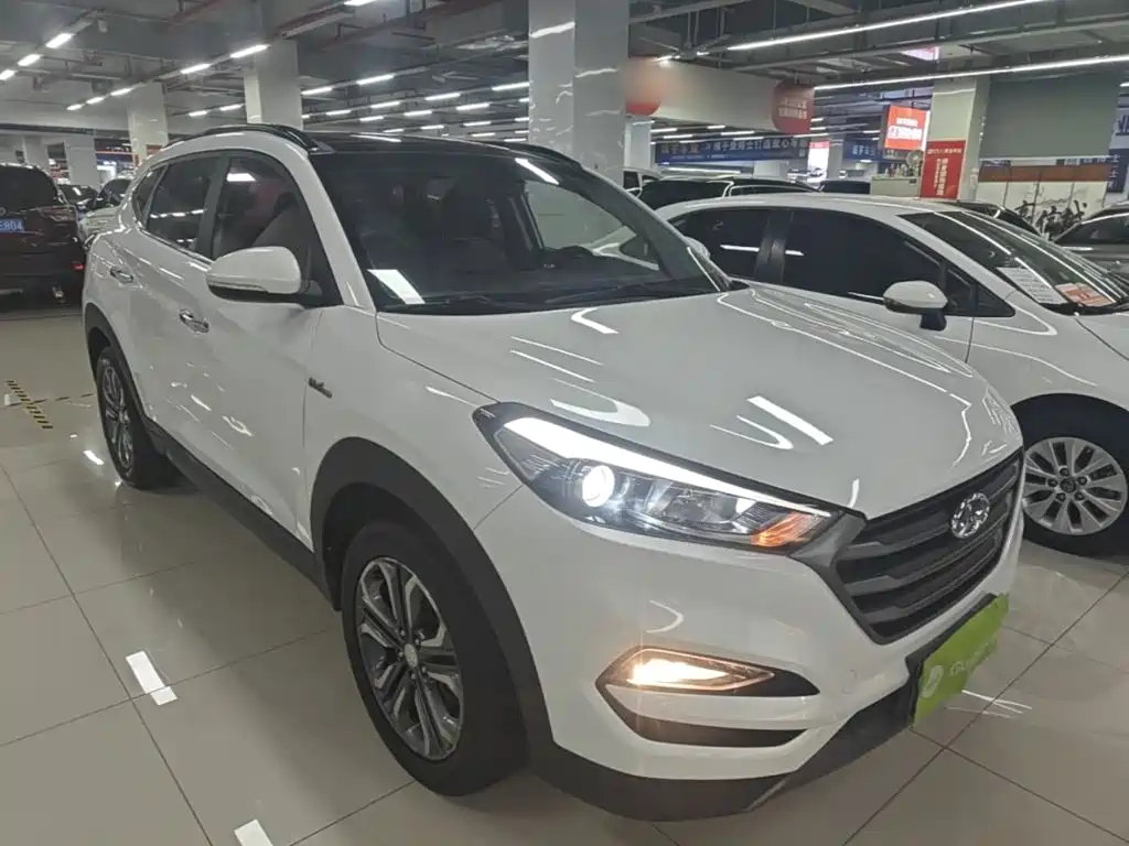 Tucson 1.6 T DCT 2 WD Leading