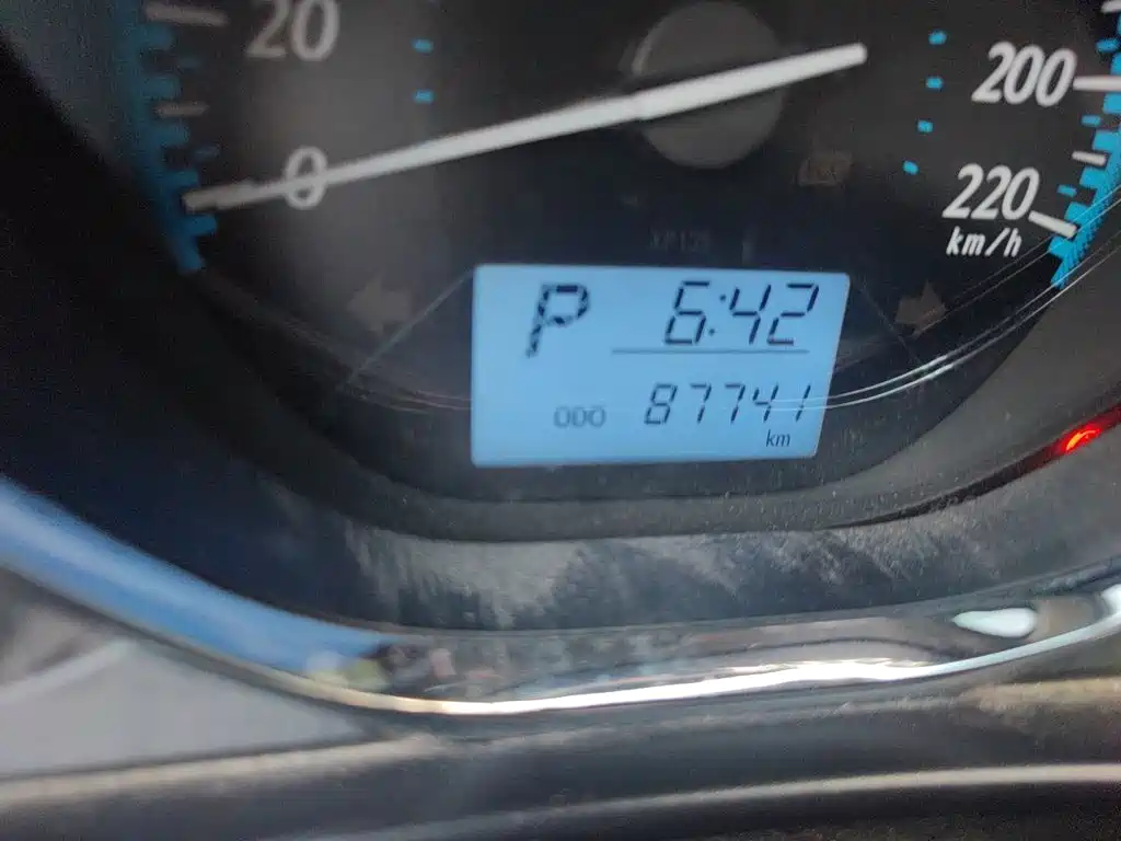 YARiS L Zhixiang 1.5 E CVT Charm Motion