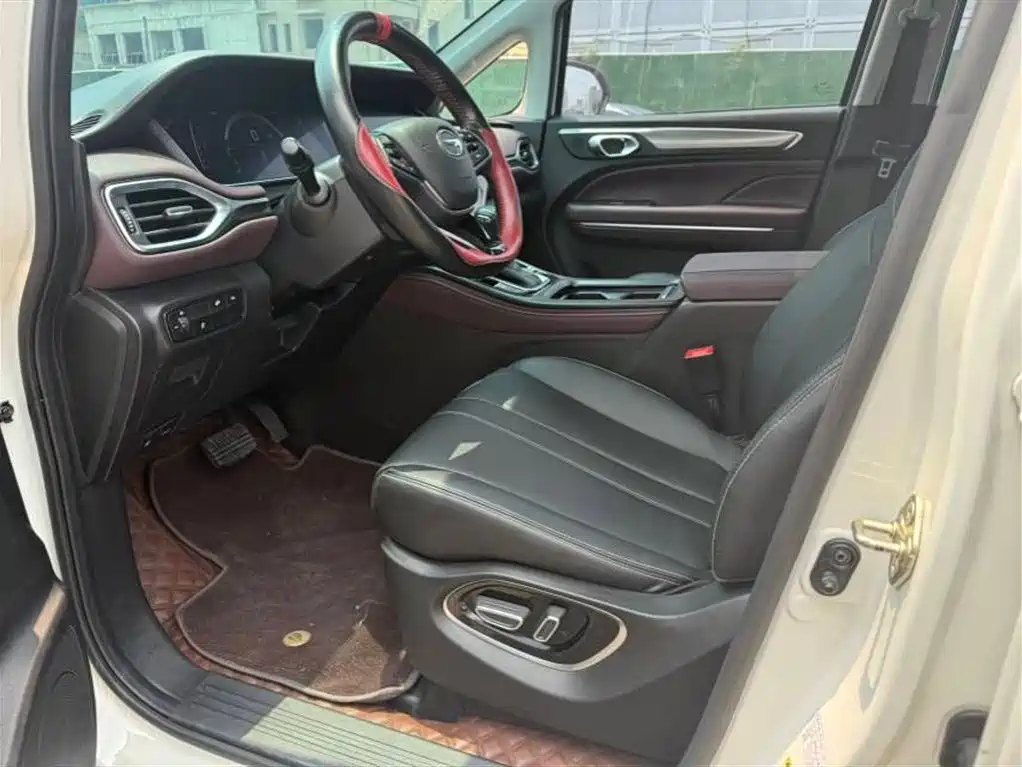 GAC Trumpchi M6 PRO 270 T DCT Premium