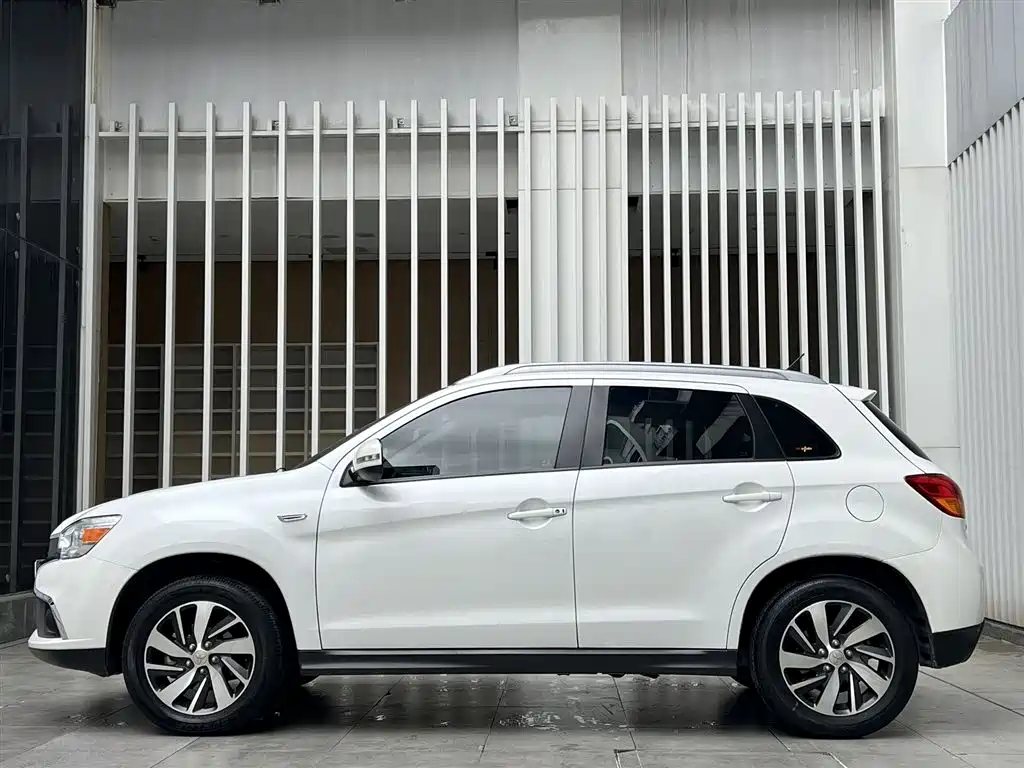 ASX 劲炫ASX 2016款 2.0 L CVT两驱领航版