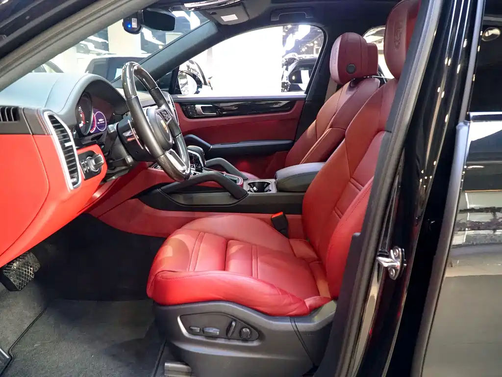 Cayenne Cayenne Coupé 3.0 T Platinum