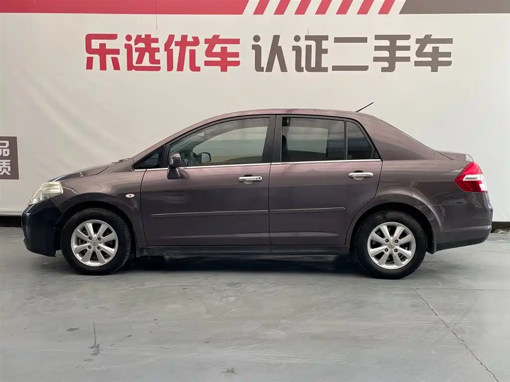 Tiida 1.6 L Auto Intelligent