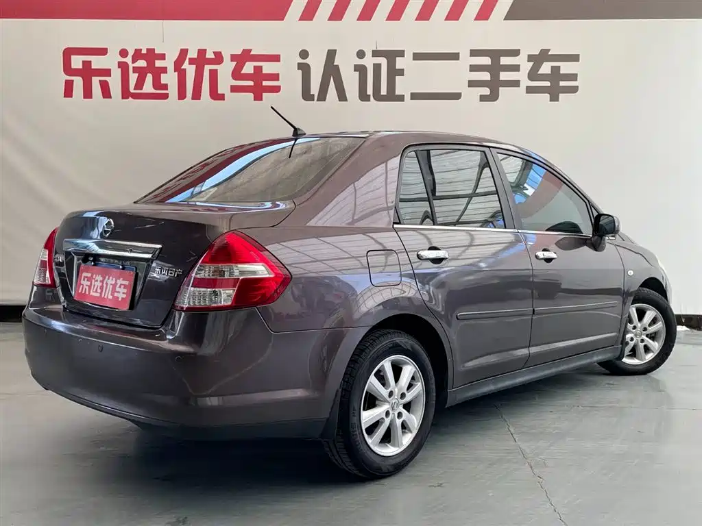 Tiida 1.6 L Auto Intelligent