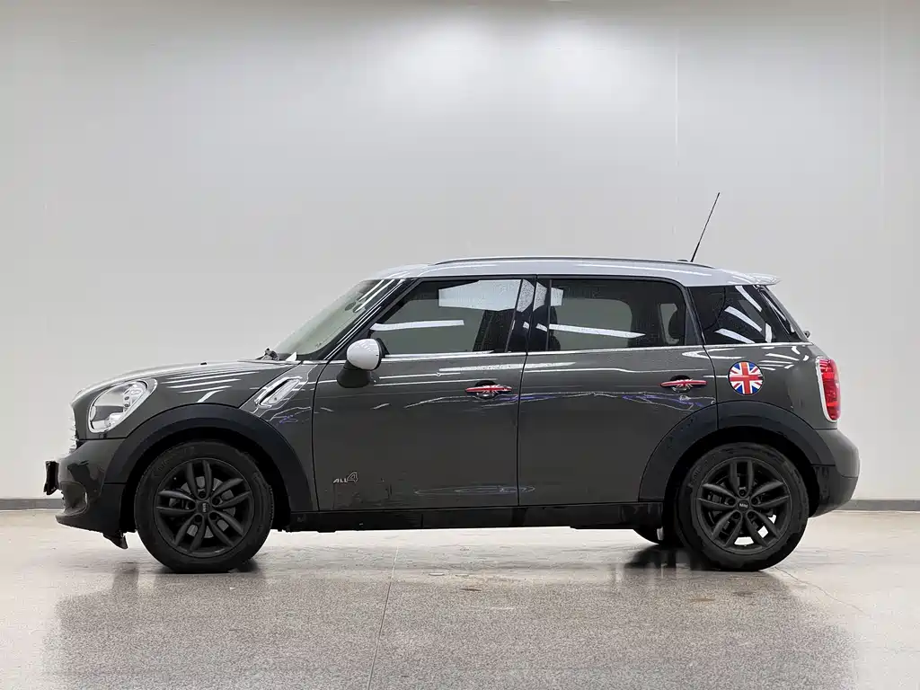 MINI COUNTRYMAN 1.6 T COOPER ALL4 Excitement