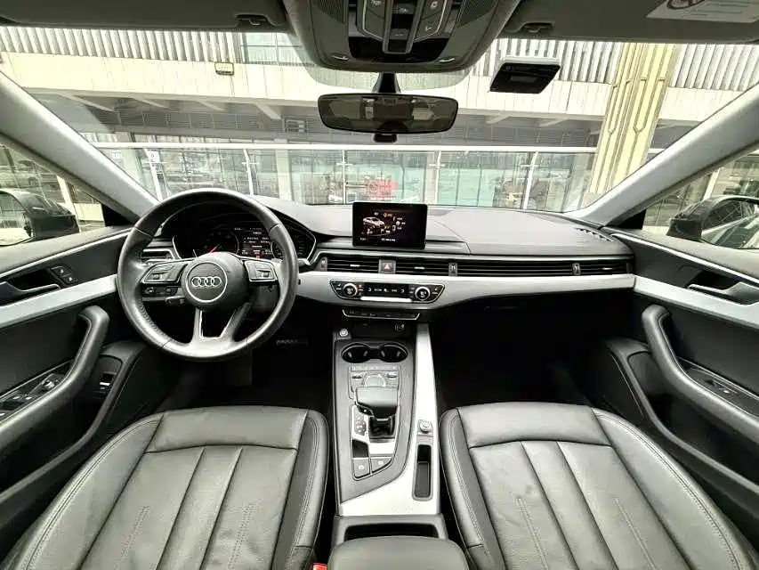 Audi A5 (Import) Sportback 40 TFSI Fashion
