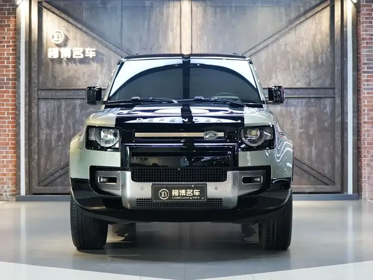 Land Rover Defender 110 3.0 T P400 X