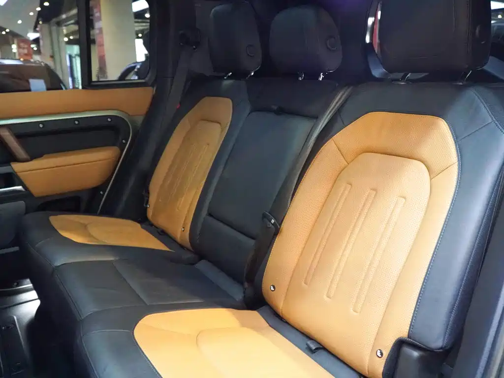 Land Rover Defender 110 3.0 T P400 X