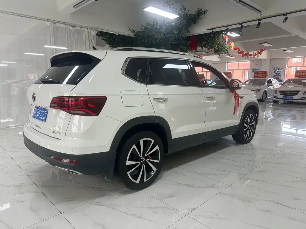 Tharu 280 TSI 2 WD Luxury