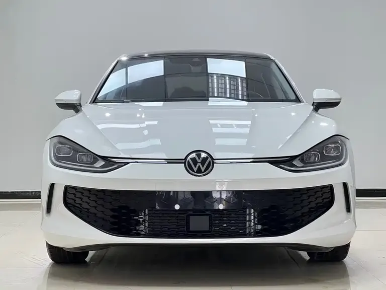 Volkswagen Lamando Lamando L 280 TSI DSG Dazzle Hot