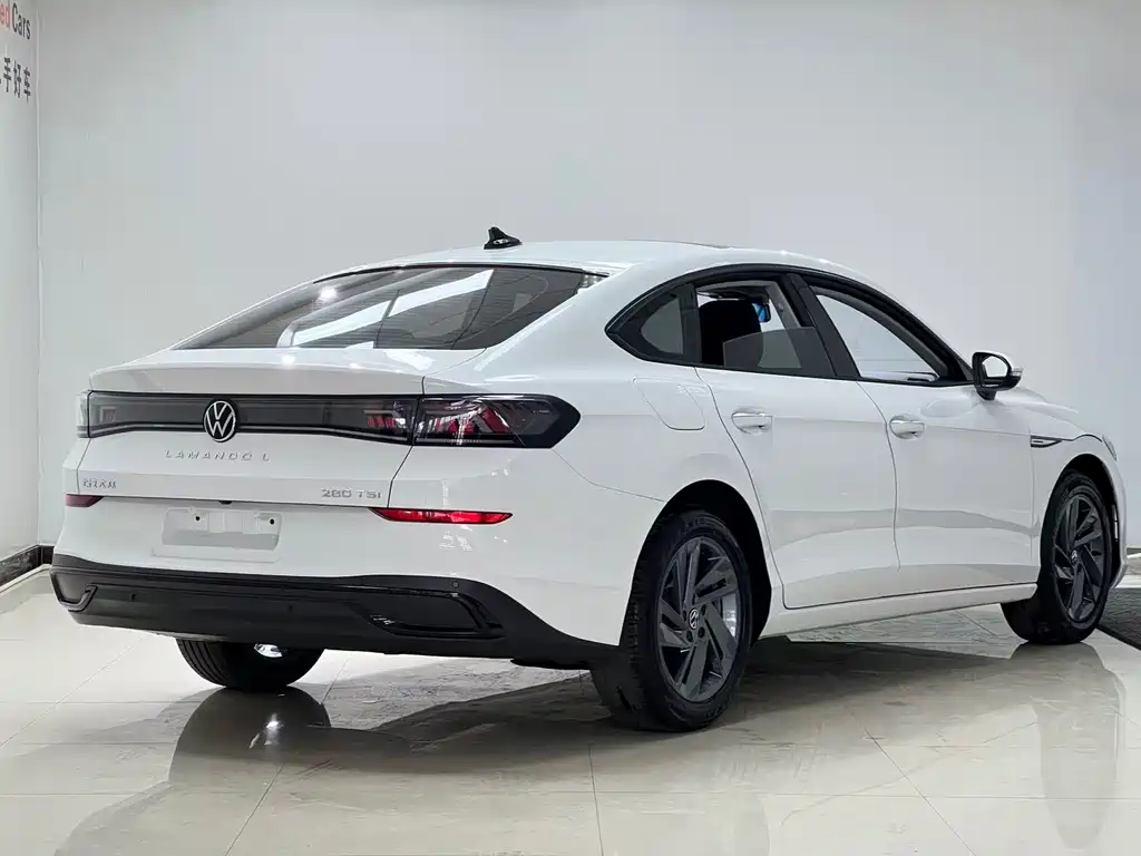 Lamando Lamando L 280 TSI DSG Dazzle Hot