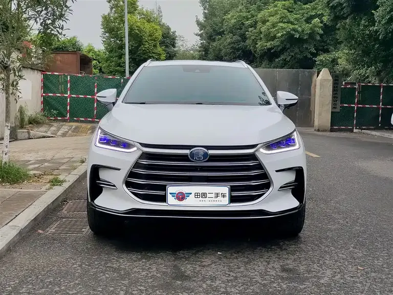 BYD Tang NEV DM 2.0 T 4 WD High Performance Honored