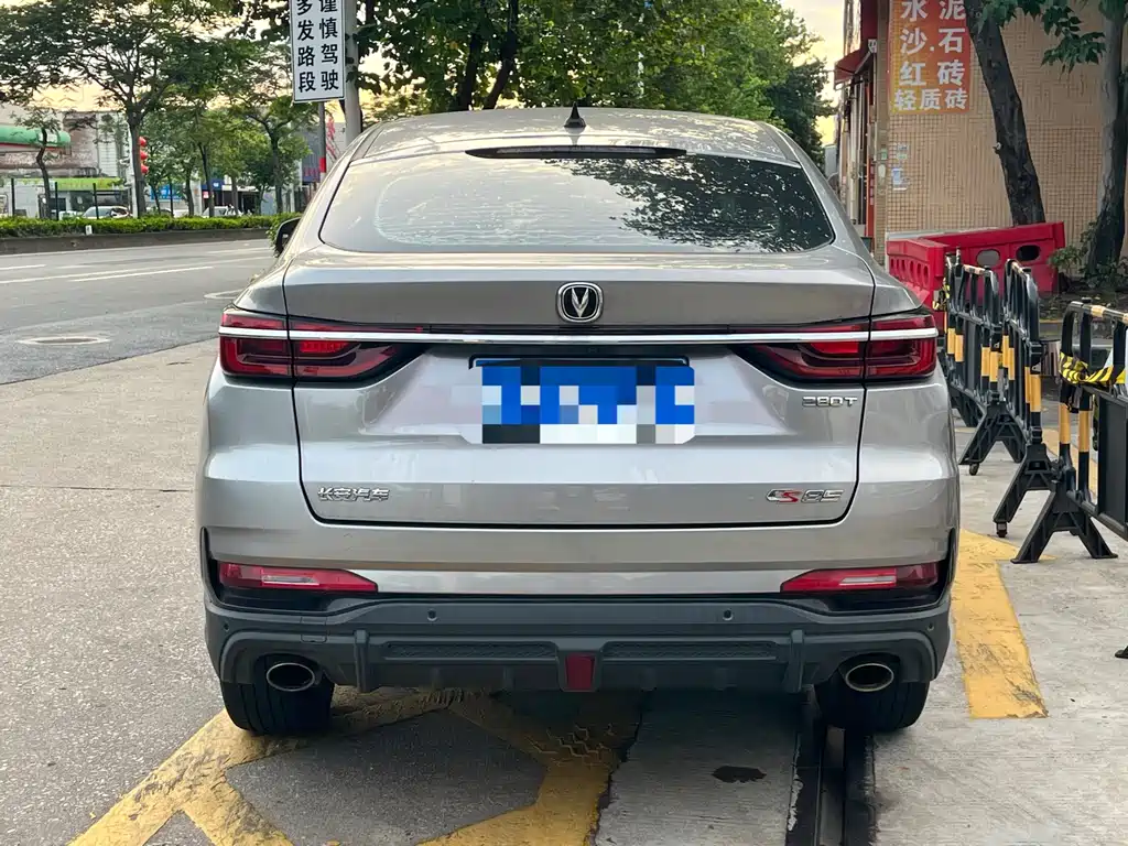 Changan CS85 Coupe 1.5 T DCT Luxury