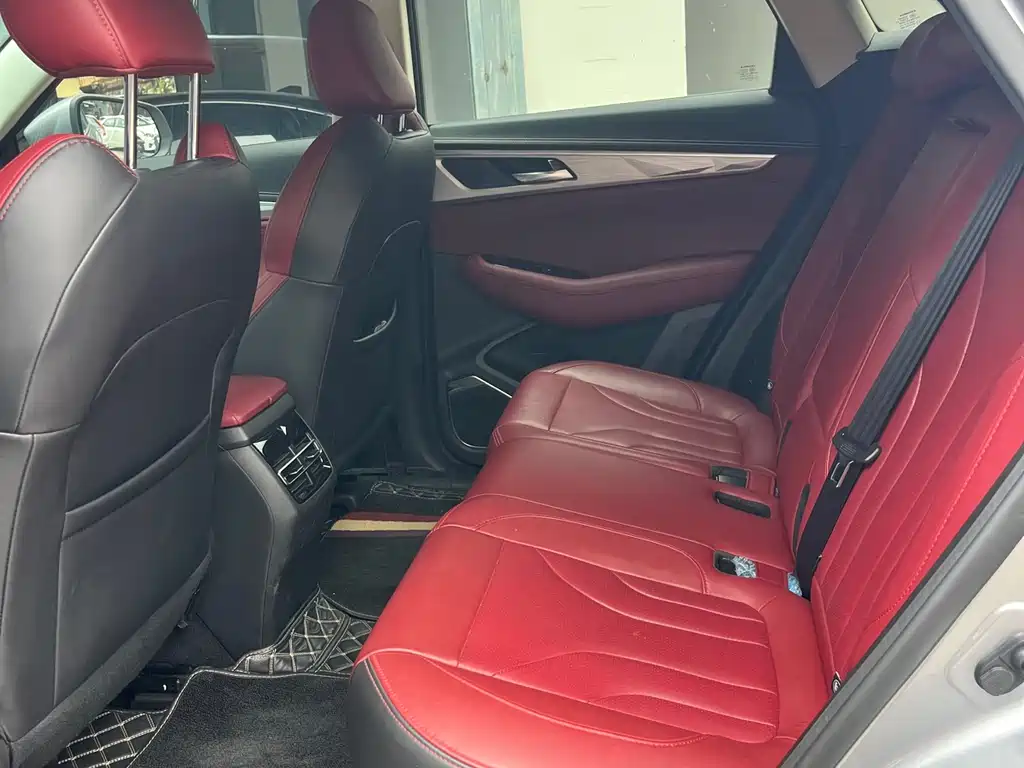 Changan CS85 Coupe 1.5 T DCT Luxury