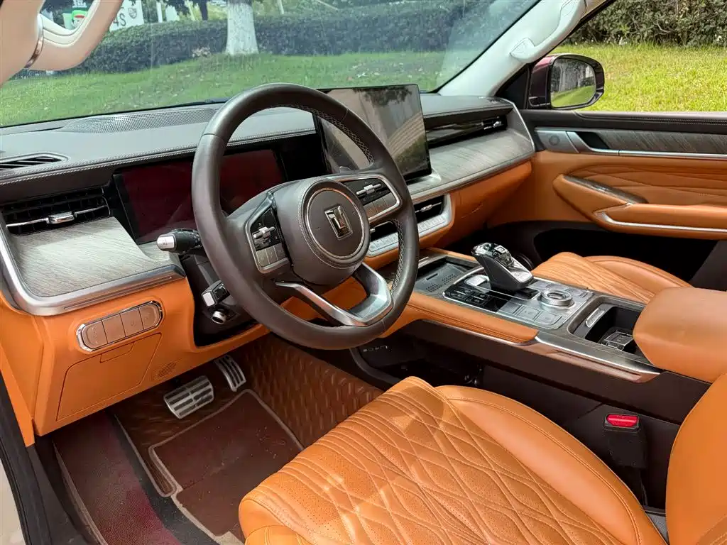 Tank 500 3.0 T Business Realm 5-seat