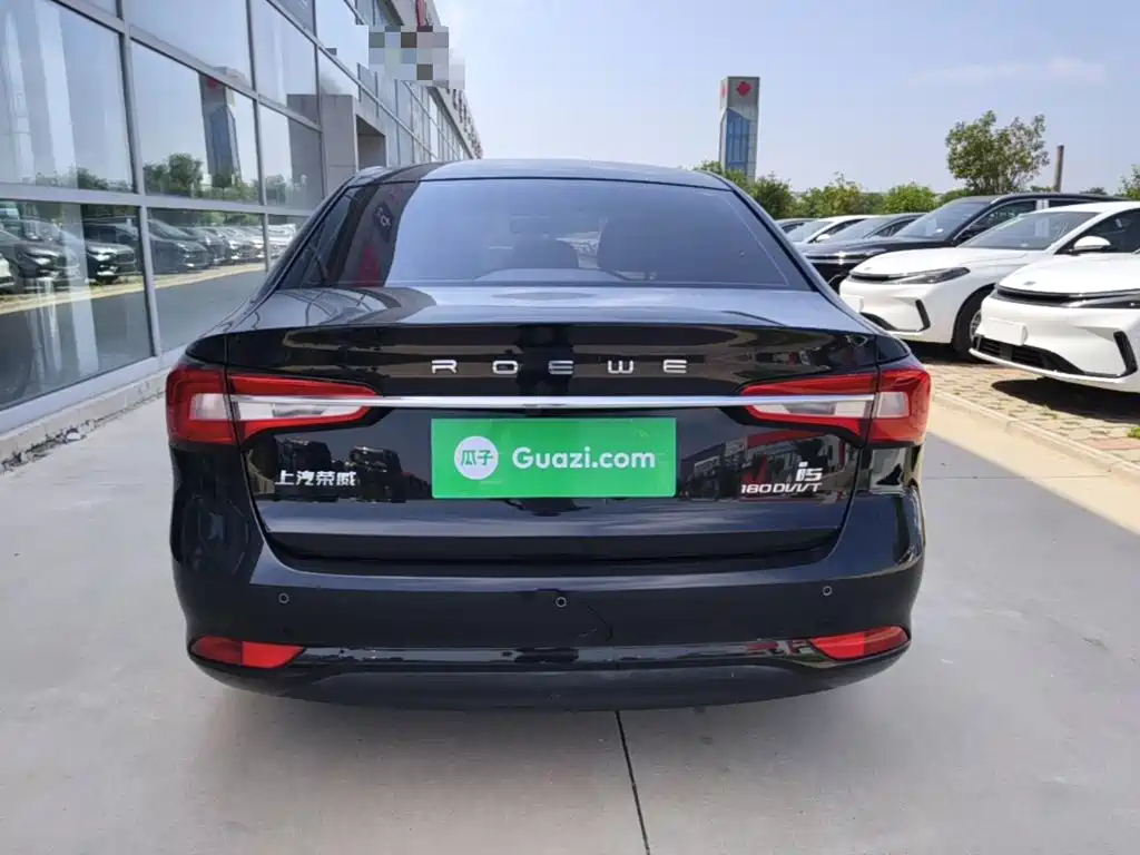 Roewe i5 1.5 L Auto 4 G Connected Leading Luxury