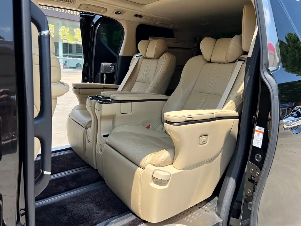 Vellfire Dual Engine 2.5 L Black Gold Limited