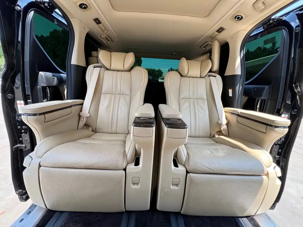 Vellfire Dual Engine 2.5 L Black Gold Limited