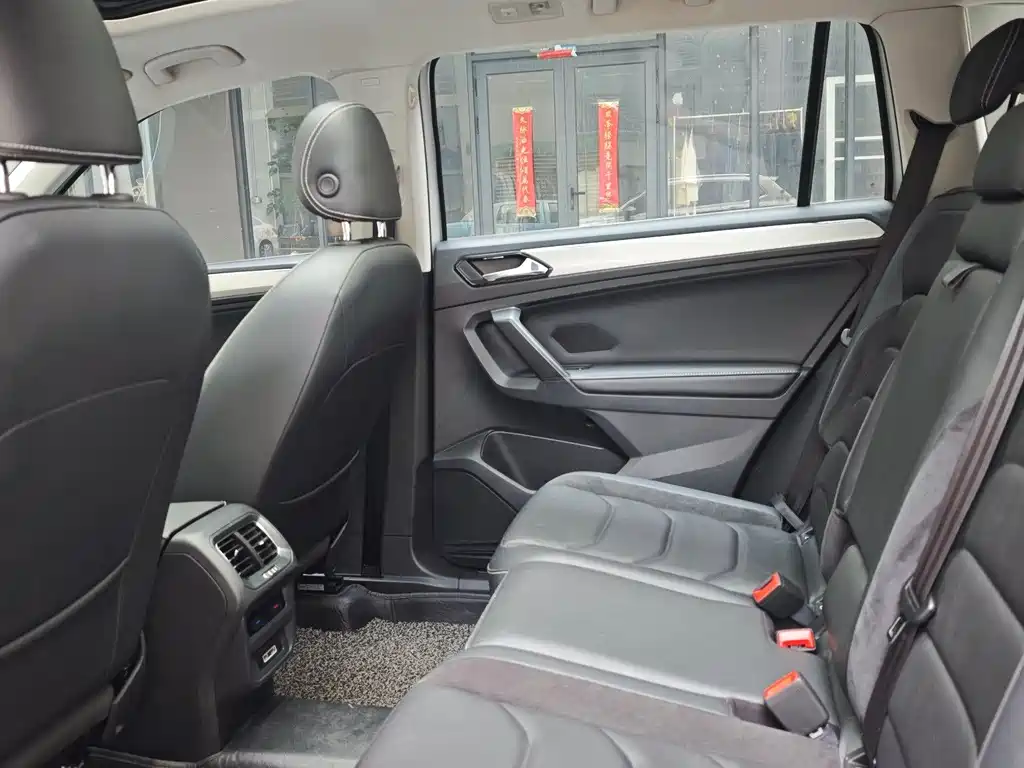 Tiguan L 330 TSI Auto 2 WD Luxury