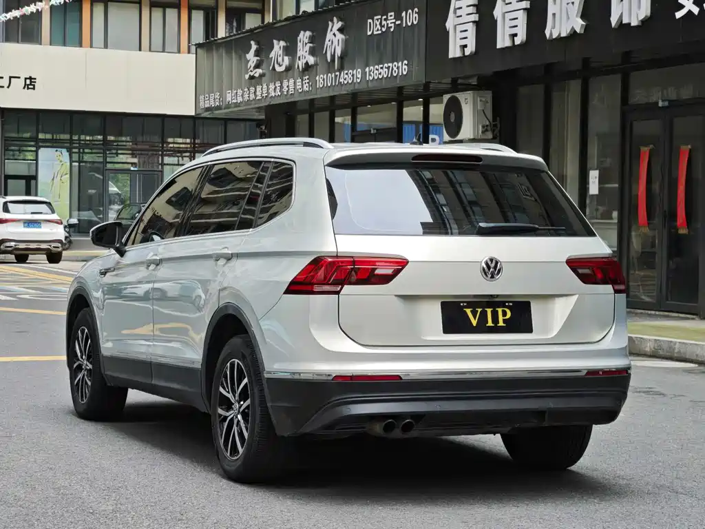 Tiguan L 330 TSI Auto 2 WD Luxury