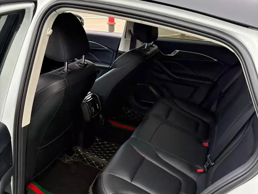 Besturn B70 1.5 T Auto Control Enjoyment