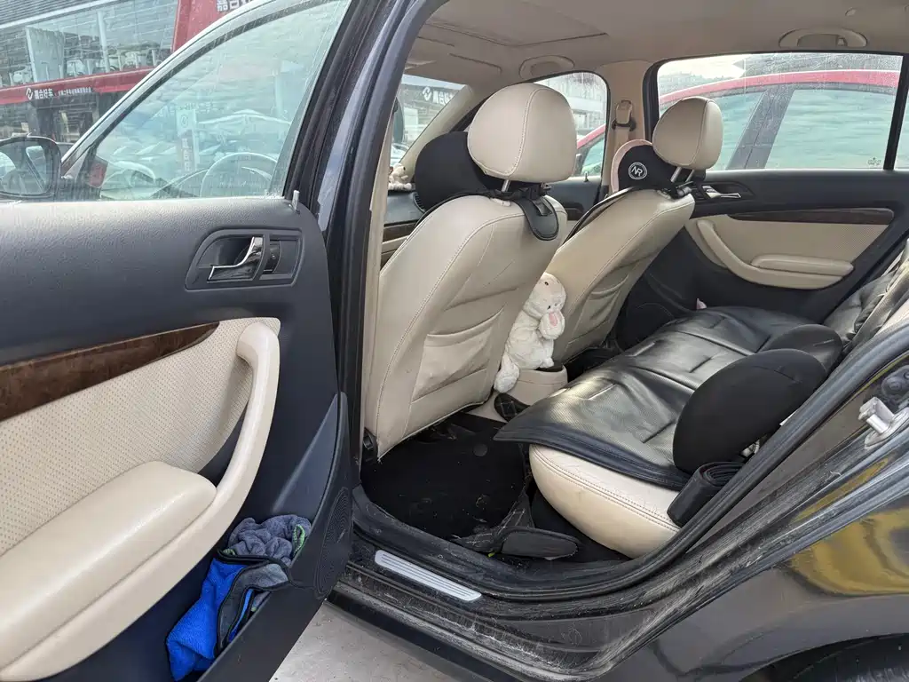 Lavida 1.6 L Auto Elegant Taste