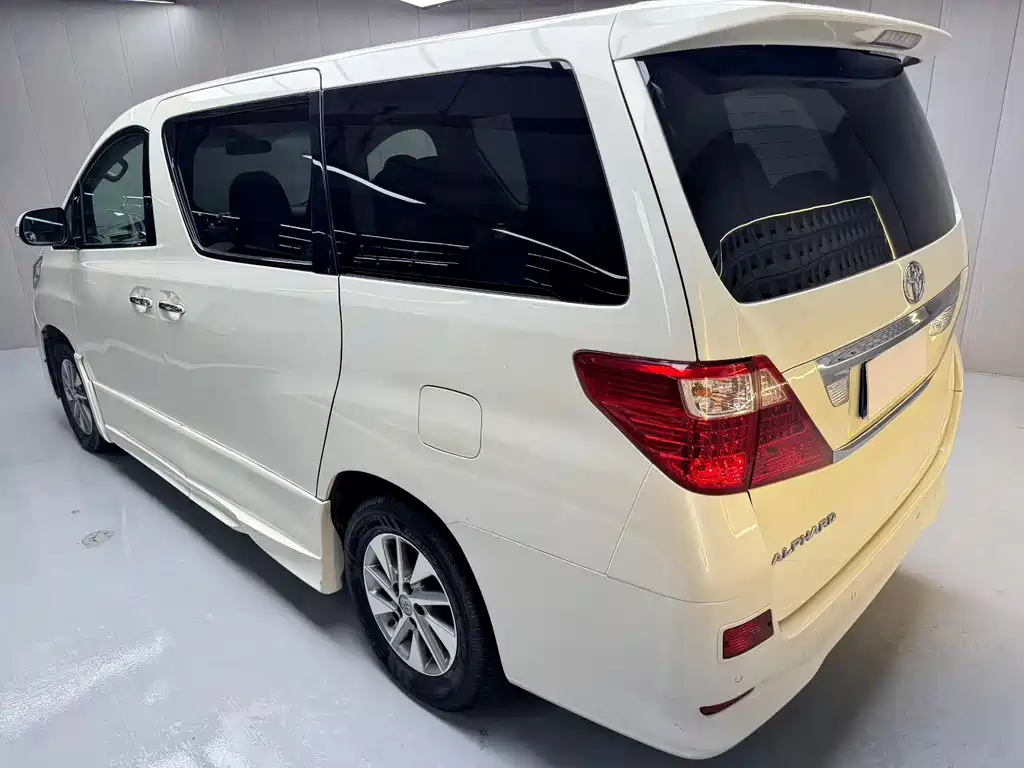 Alphard 3.5 L Luxury