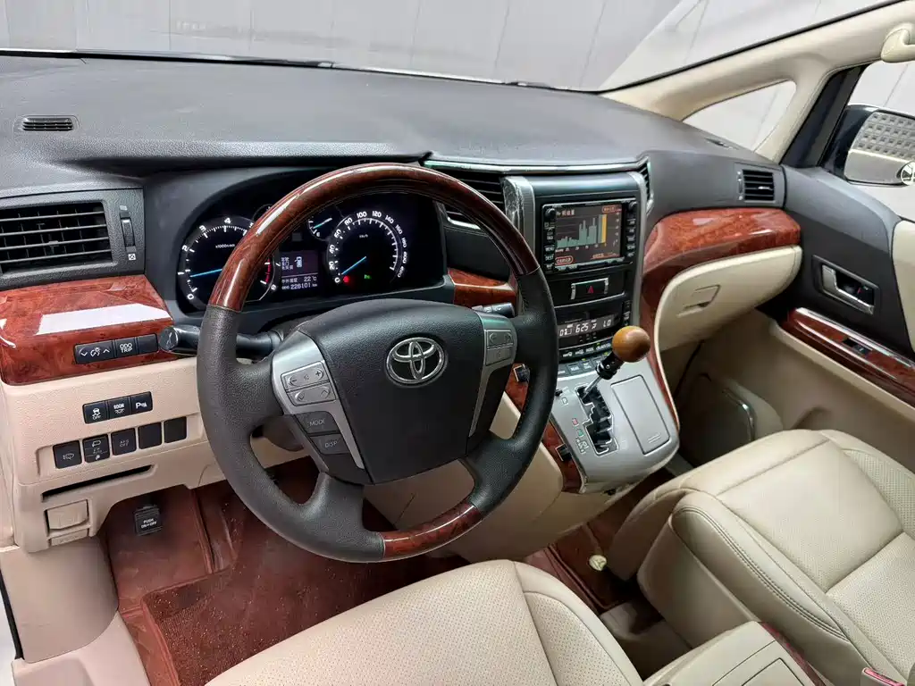 Alphard 3.5 L Luxury