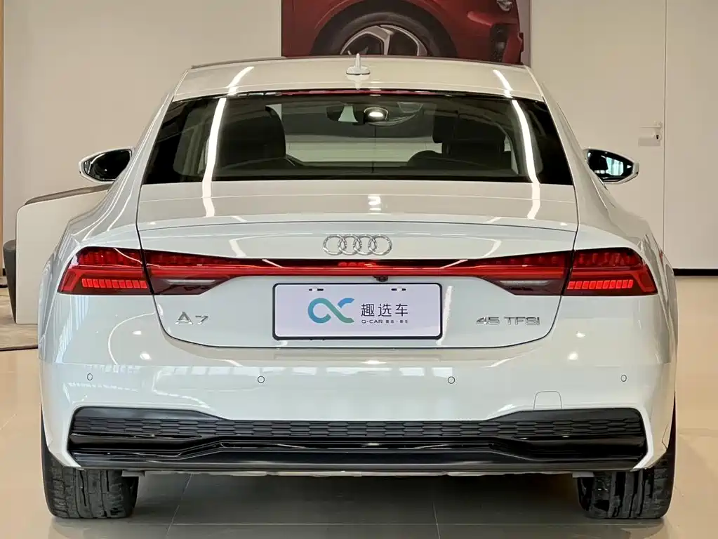 Audi A7 45 TFSI Select