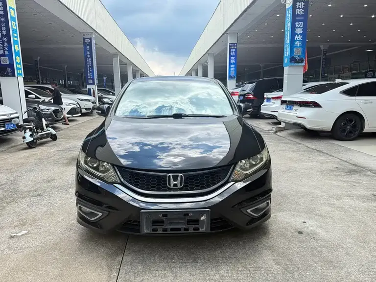 Honda Jade 1.8 L Auto Comfort 5-seat