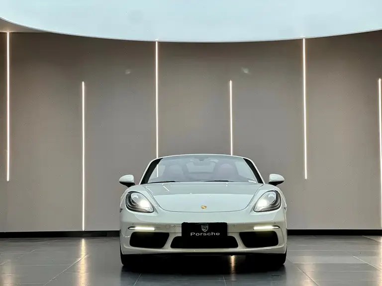 Porsche 718 Boxster 2.0 T