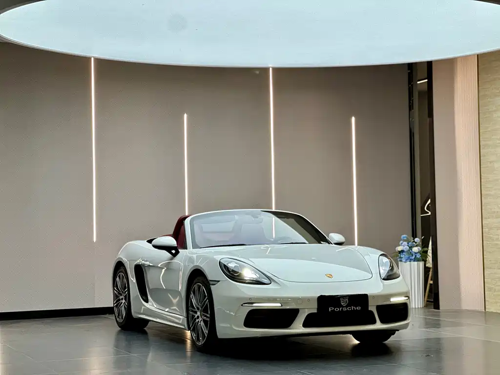 Porsche 718 Boxster 2.0 T
